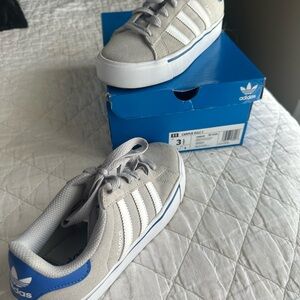 Kids 3.5 (fits women size 5-5.5) addidas light gray sneakers